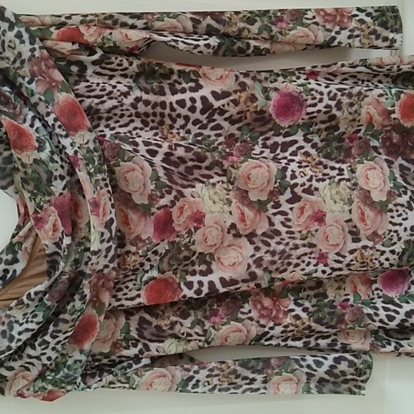 A-BUY NOW- NWOT Fashion Nova Floral Maxi Dress - Picture 4 of 10